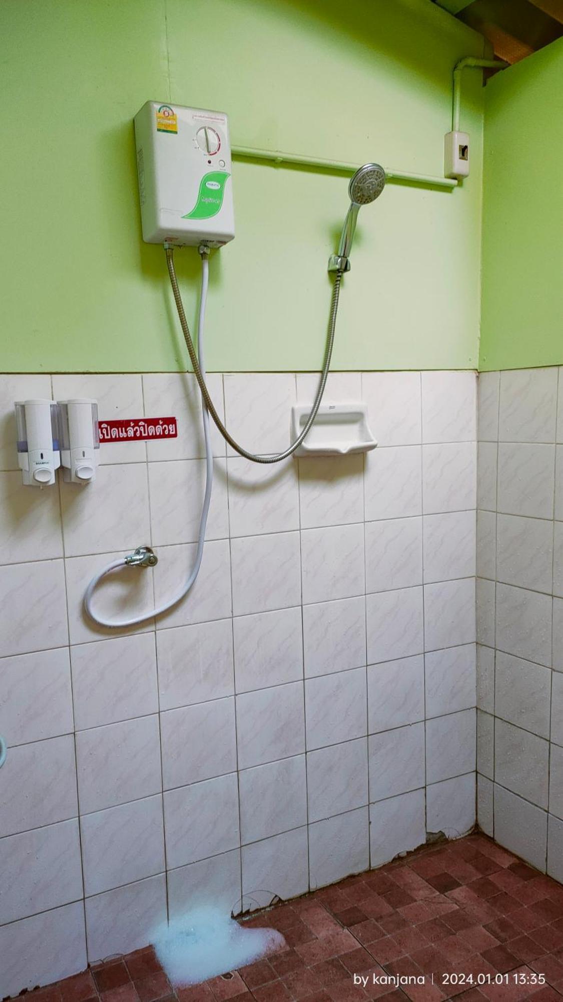 Home Stay At Tapae Csiangmaj Kültér fotó
