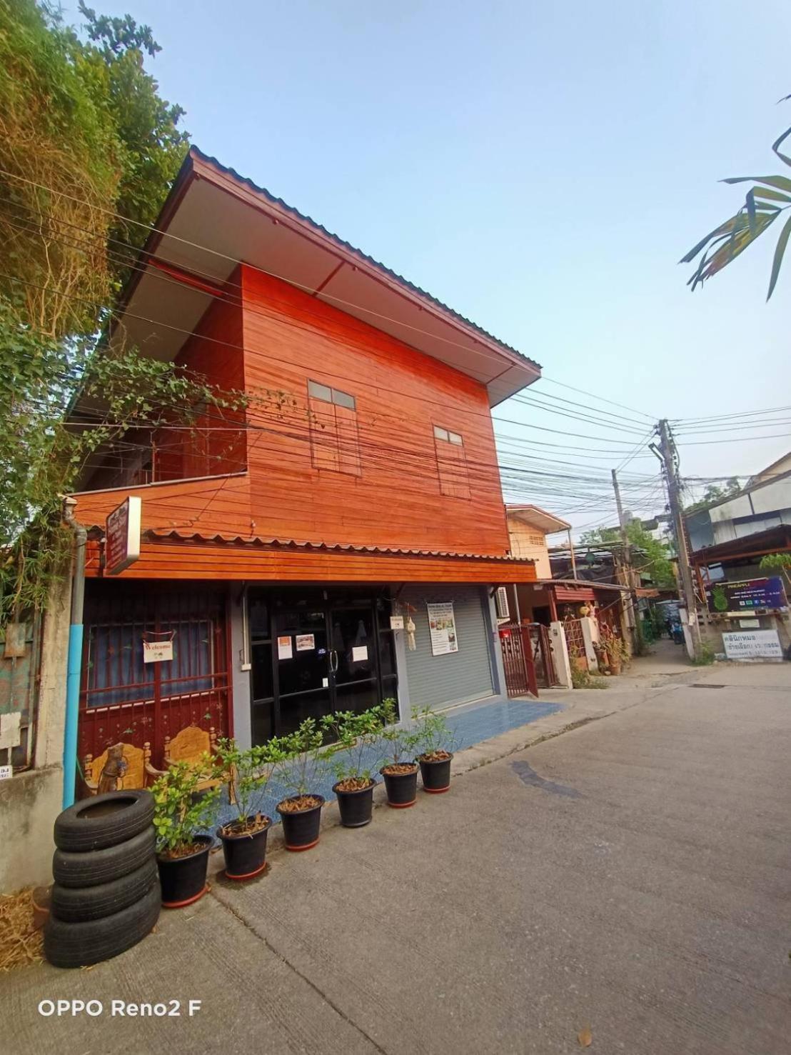 Home Stay At Tapae Csiangmaj Kültér fotó